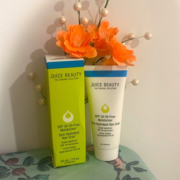 Juice Beauty SPF 30 Oil-Free Moisturizer, 60ml, New in Box - Picture 2 of 5